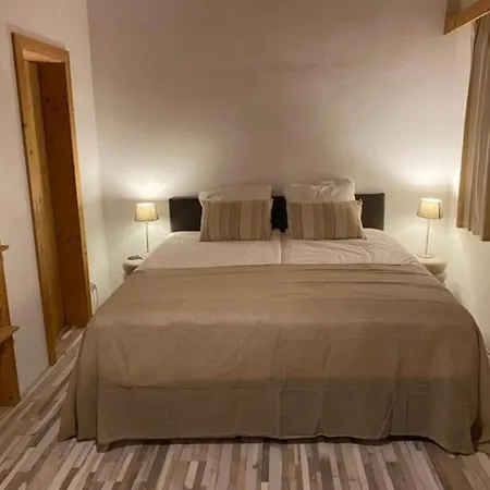 Quaint Mansion Near Bus In Holiday home