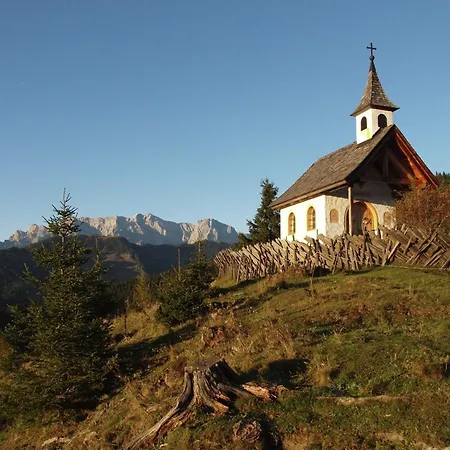 Сasa de vacaciones Quaint Mansion Near Bus In Goldegg